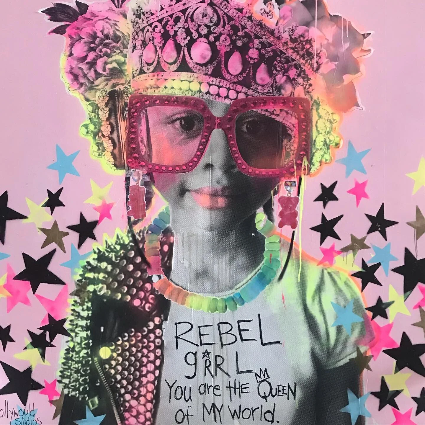 I&rsquo;m digging on some Asbury Park. @hollywould_studios She&rsquo;s one of my favorites! #asburypark #asburyconventionhall #bikinikill #riotgrrrl #olskool #joyful #love