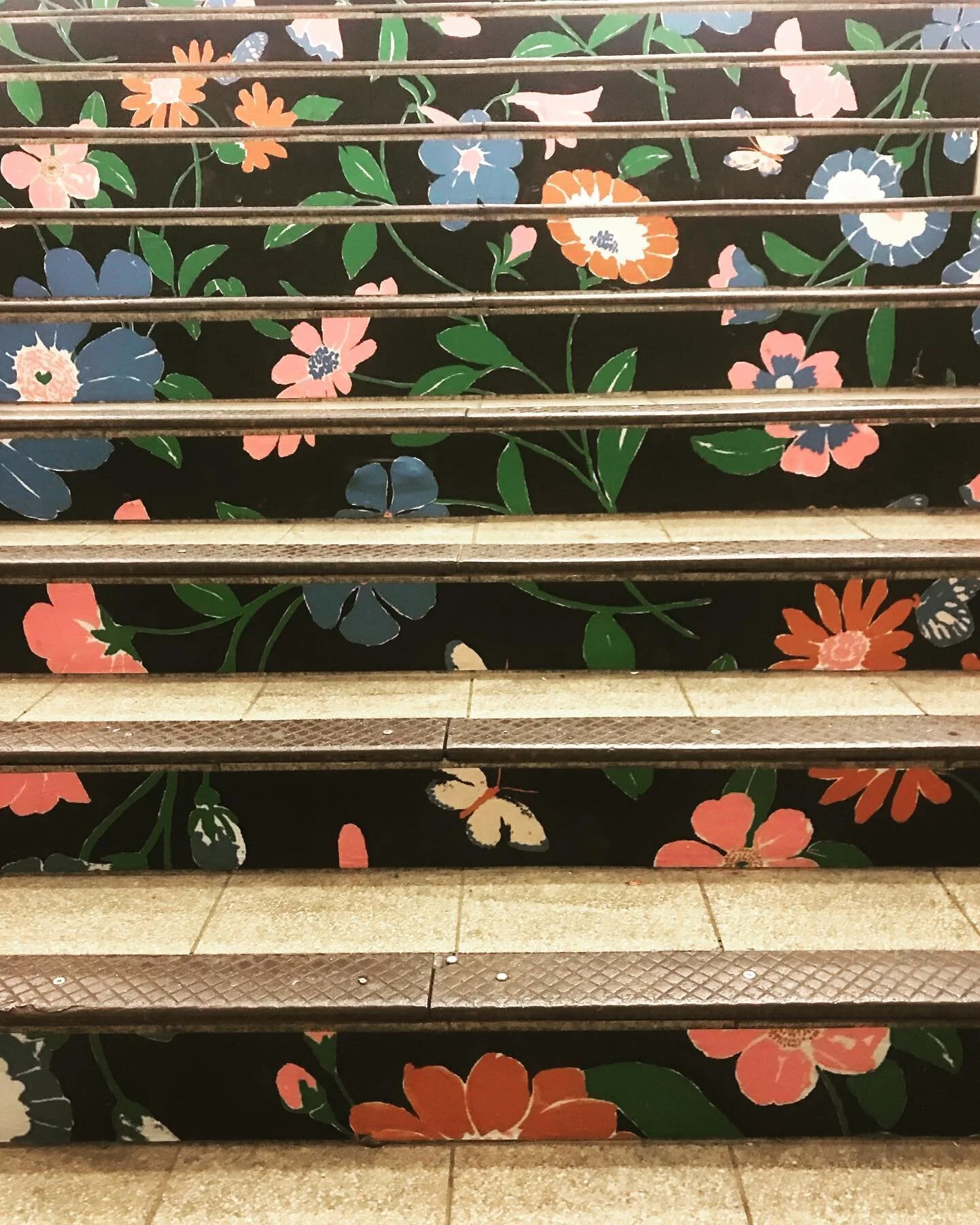 I&rsquo;ll take these flower stairs instead of a yellow brick road any day #ilovenyc #nyc #commute #love #katespade #advertising #ad #design #enviornmentaldesign #whaaaa #surprise