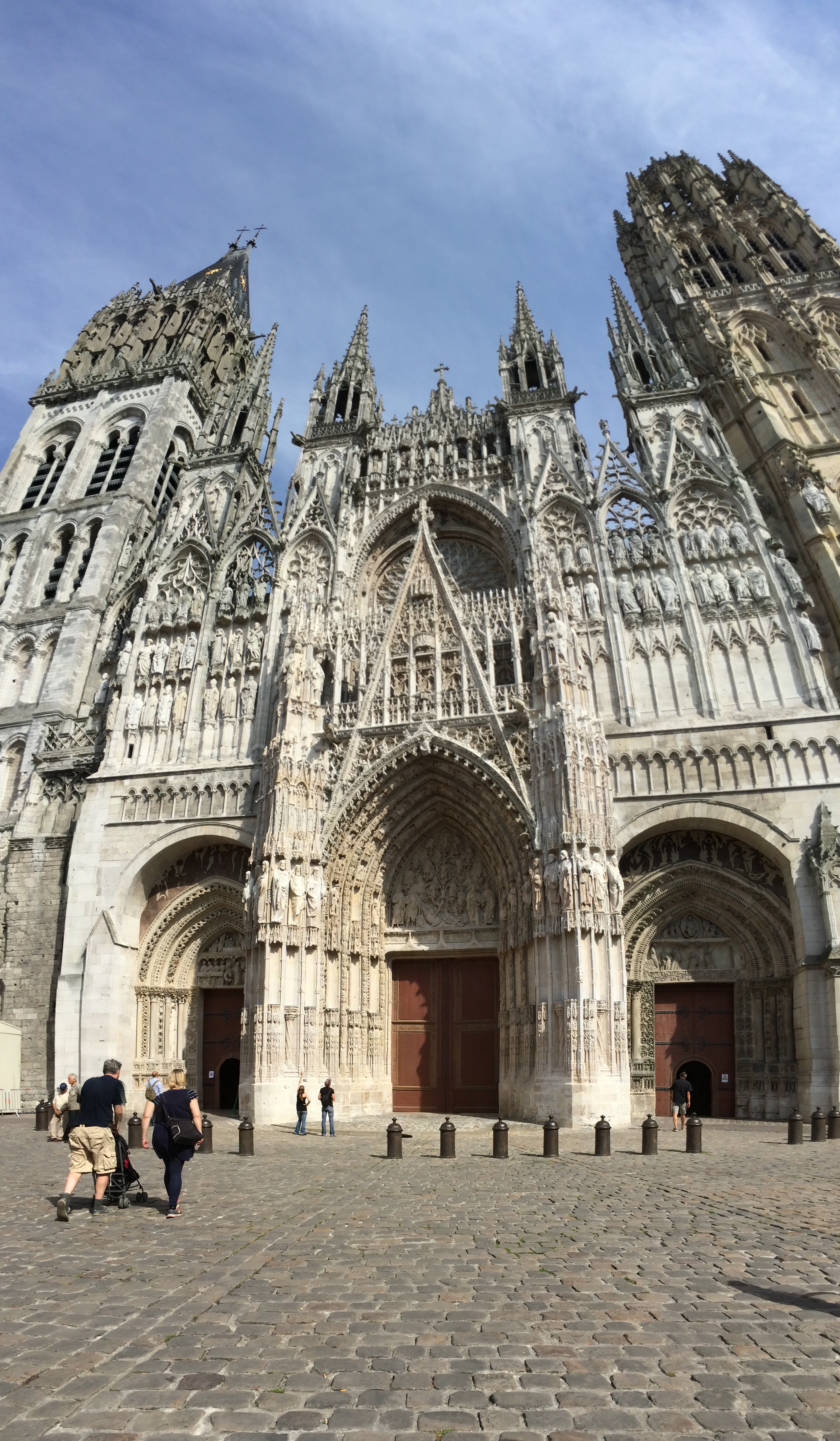 Rouen Cathedral - so spanky clean I hardly recognized it!