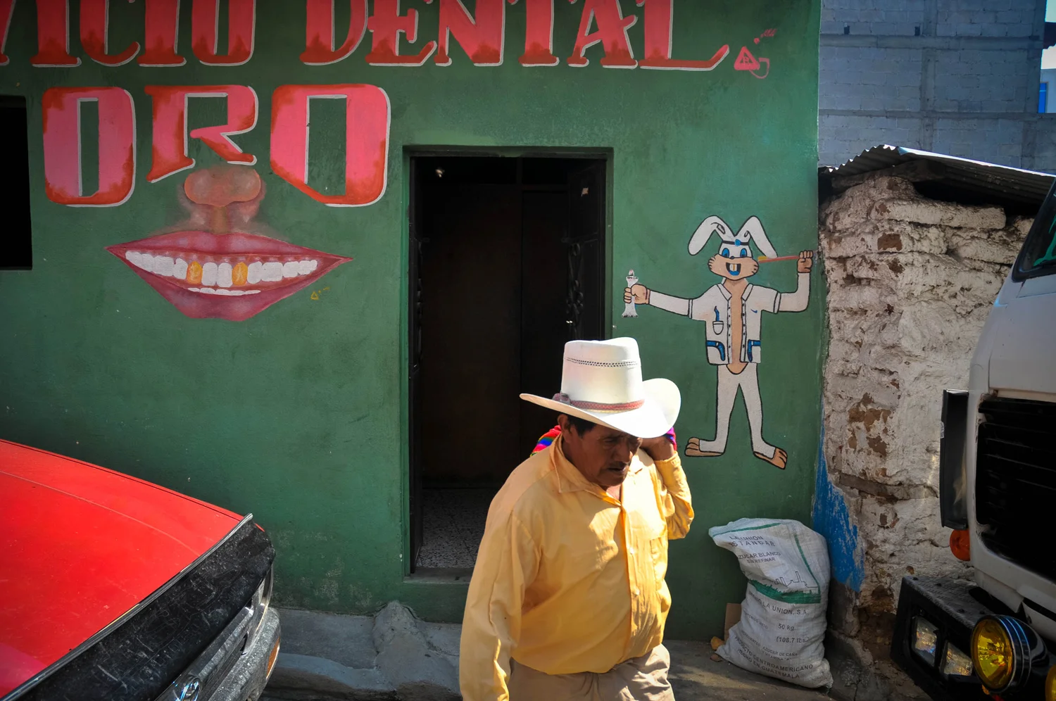 gUATE-dentist.jpg