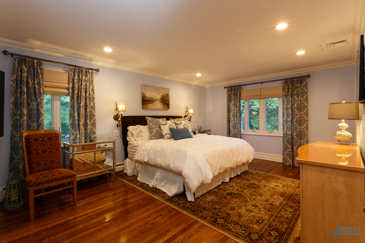 St. James Home For Sale_ Long Island Real Esate Photographer __ Affordable Photographer _ Jonathan Heisler017.jpg