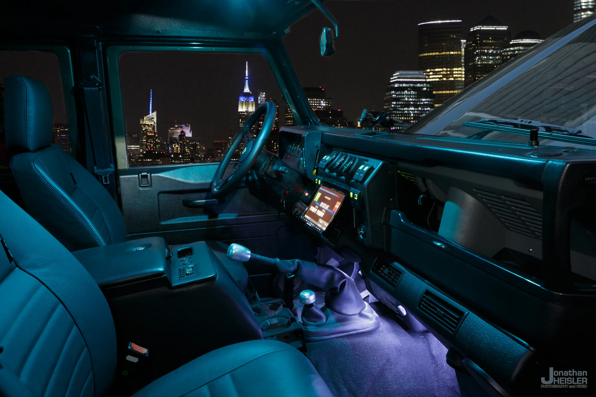 Land Rover Defender 110