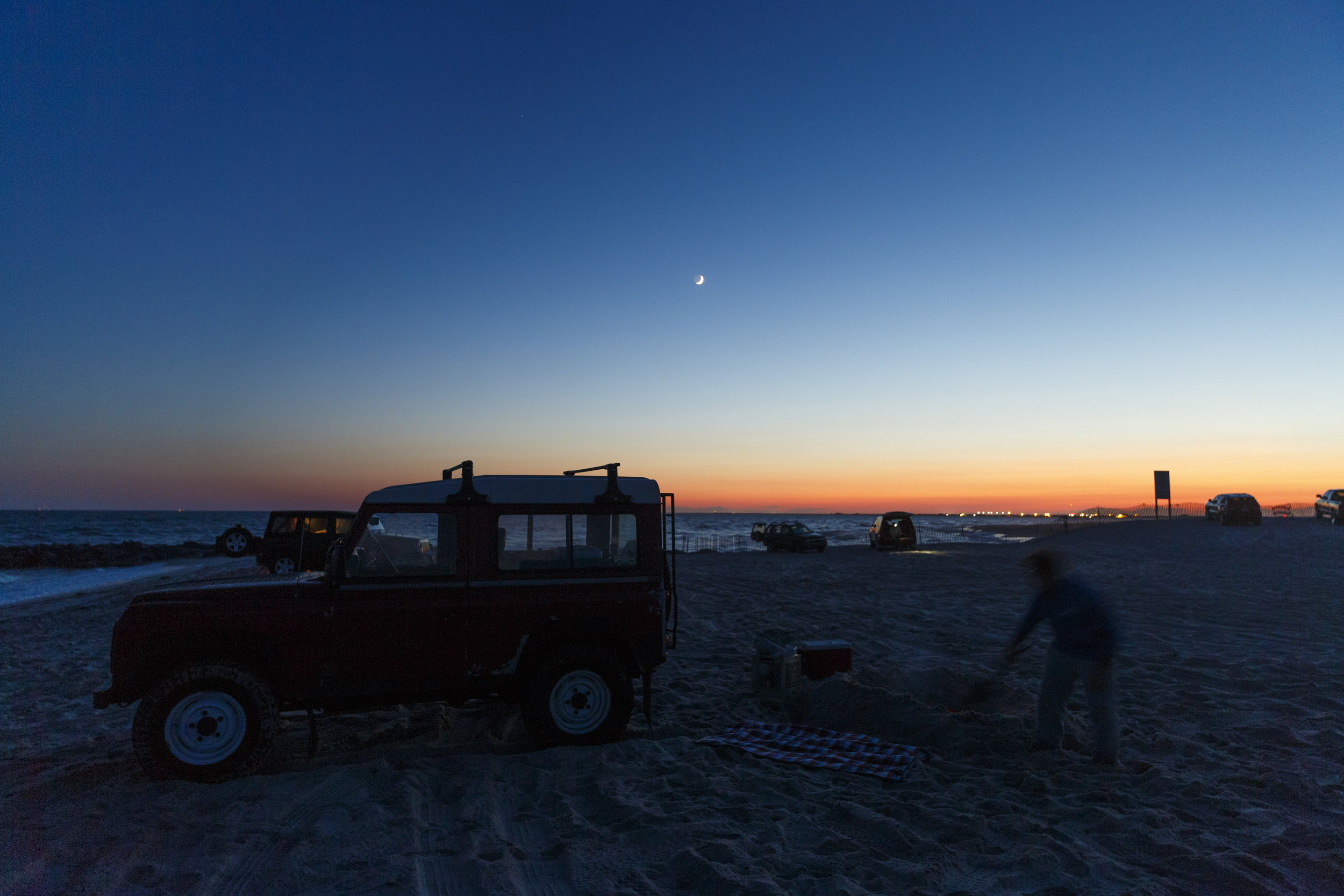 Land Rover On The Beach _ Jonathan Heisler _ 6262017 _098.jpg