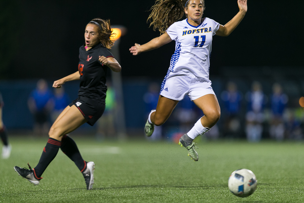 Photographer: Jonathan Heisler, Hofstra University Photographer