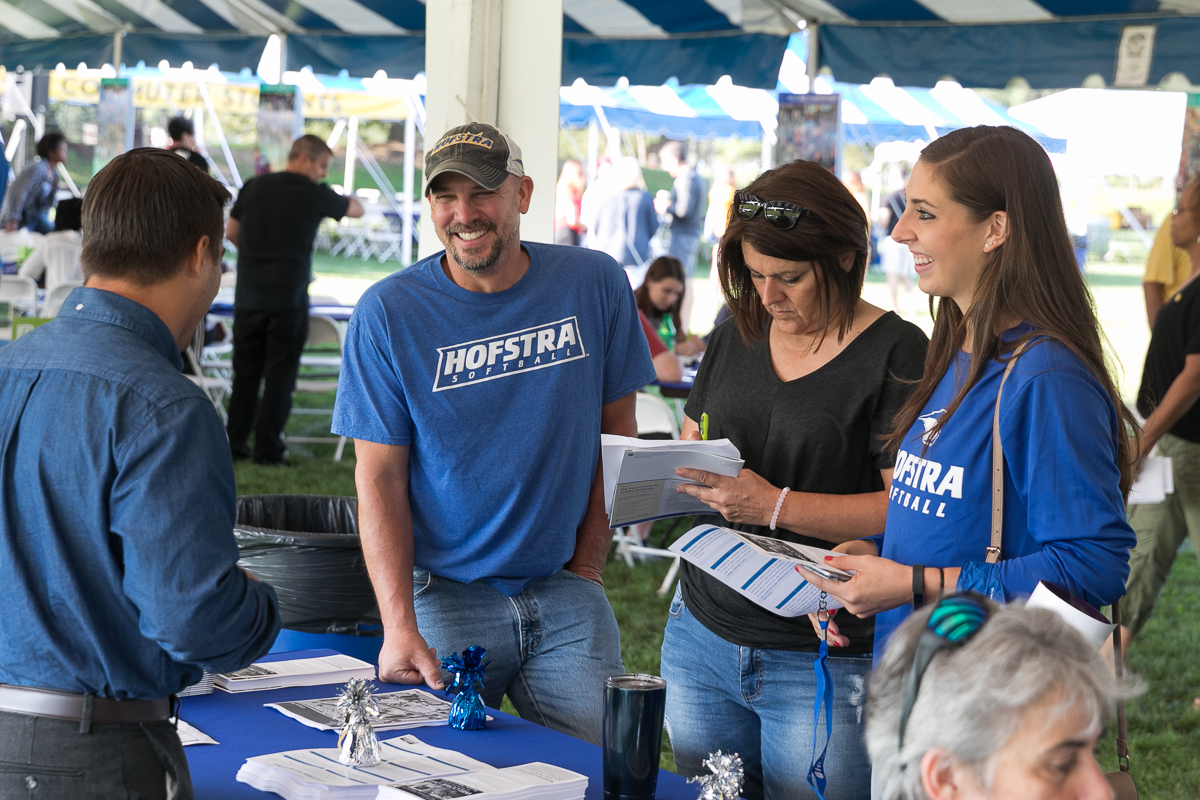 Photographer: Jonathan Heisler, Hofstra University Photographer