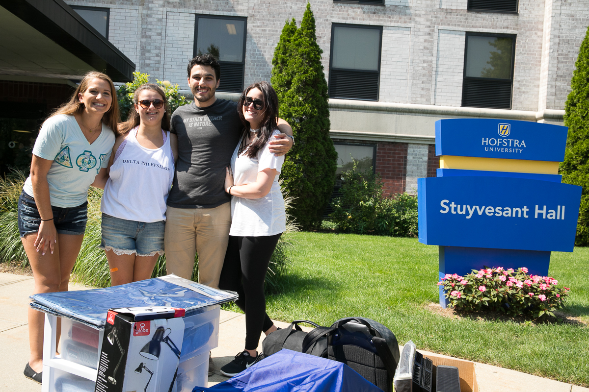 Photographer: Jonathan Heisler, Hofstra University Photographer