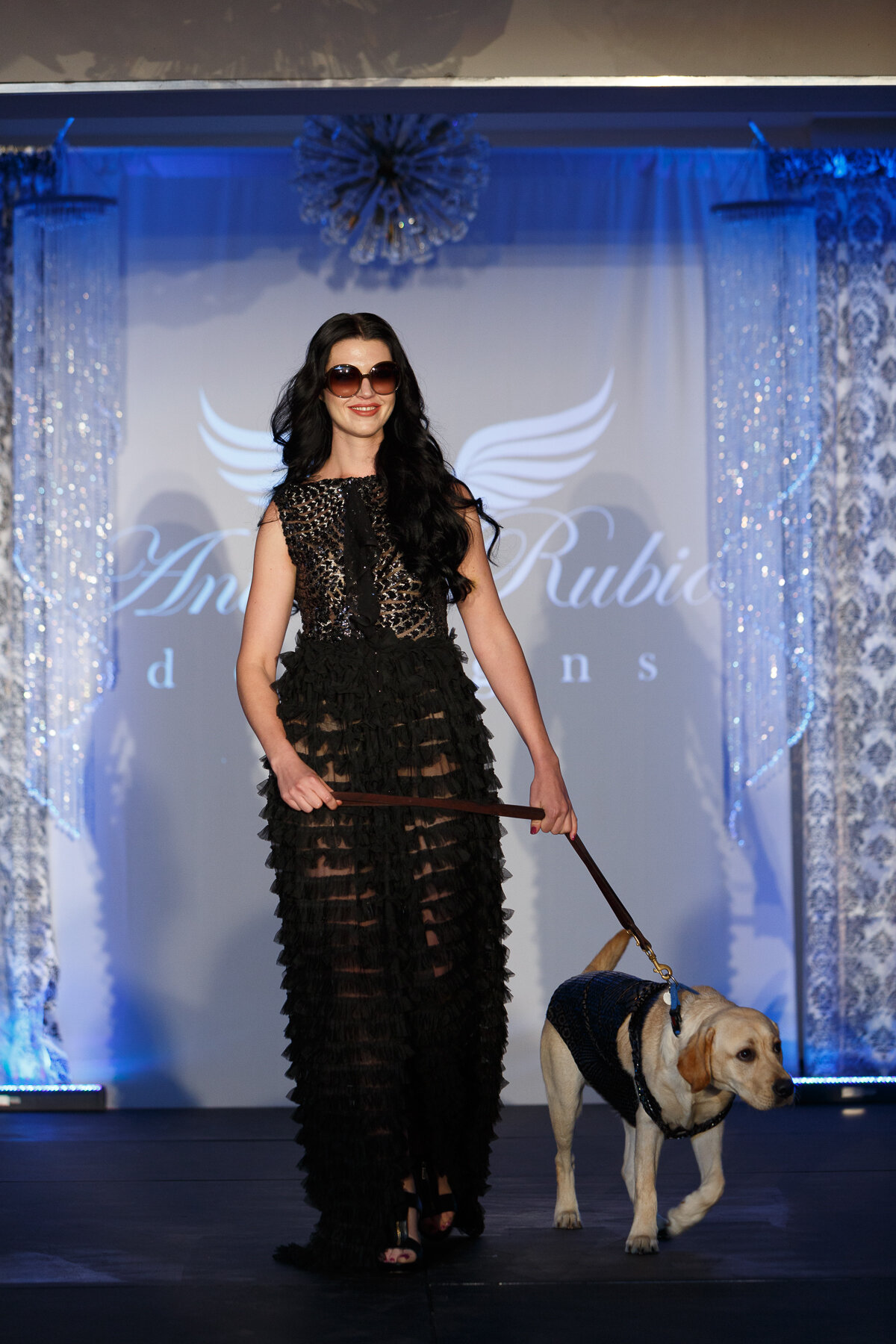 Americas VetDogs _ Dogs On The Catwalk _ Jonathan Heisler _ 10102019 _0263.jpg