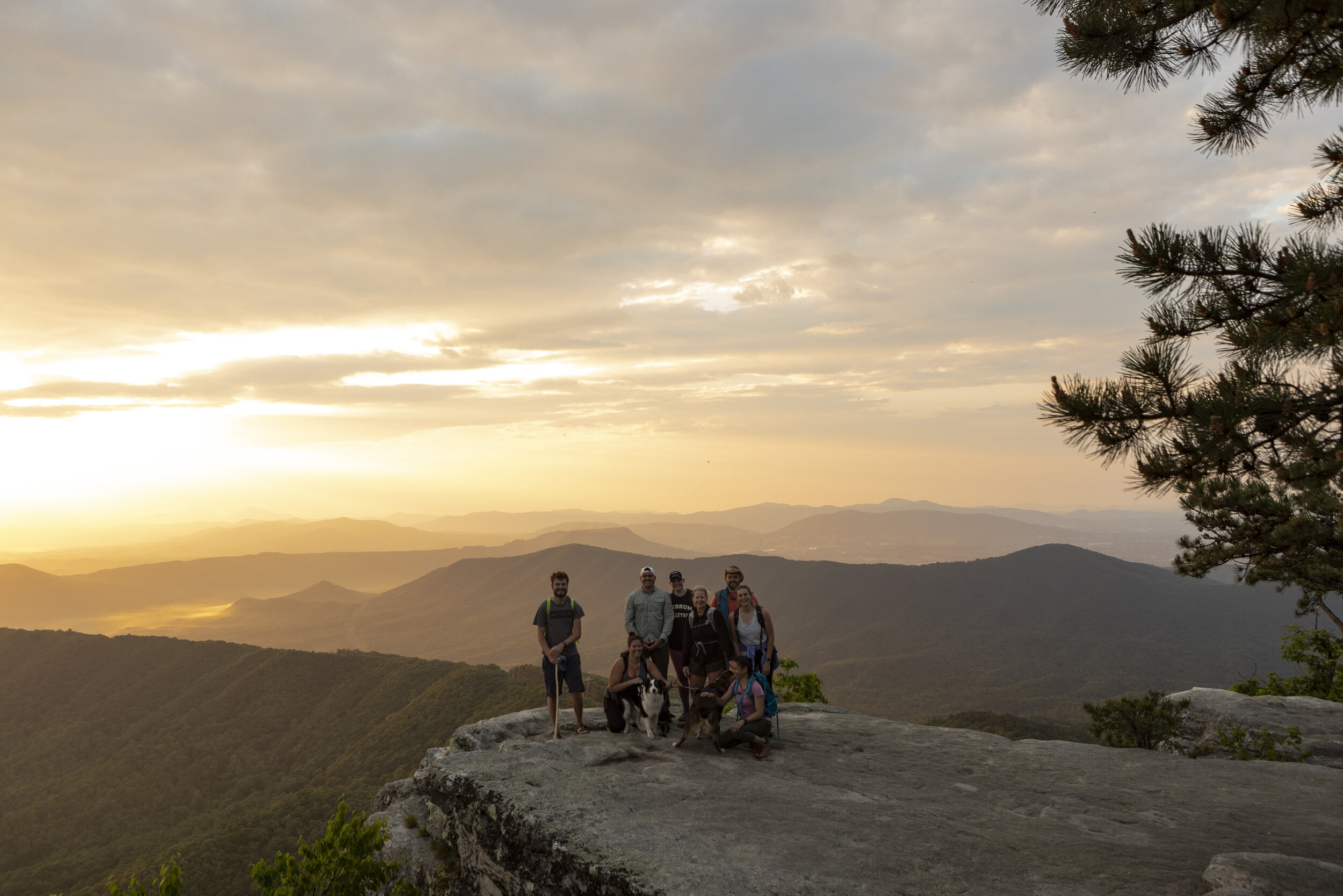 Mcafees Knob Roanoke Hiking_007.jpg