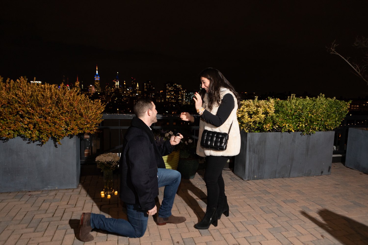 NYC Rooftop Proposal Photographer _ Jonathan Heisler _12.2.2021 _ 0005.jpg