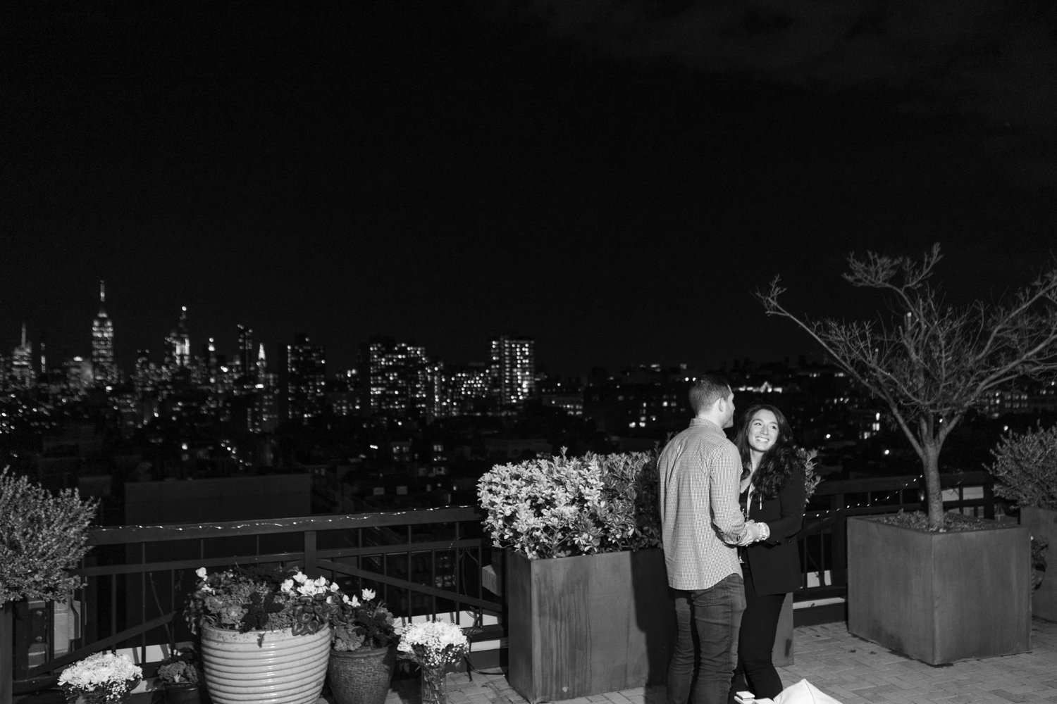 NYC Rooftop Proposal Photographer _ Jonathan Heisler _12.2.2021 _ 0013.jpg