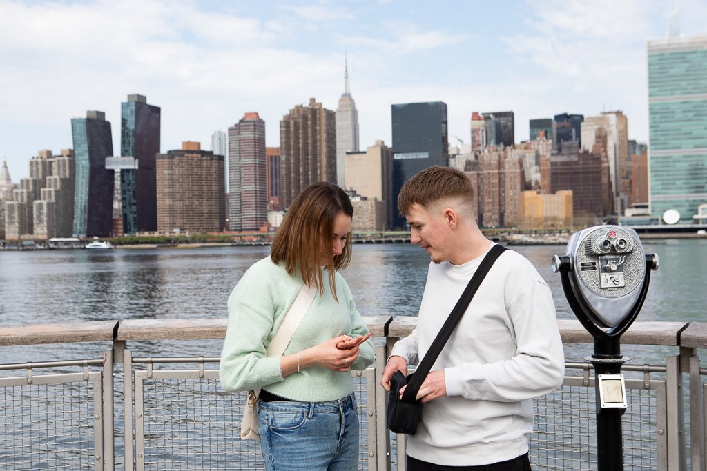 gantry plaza Spring proposal photographer _ 0005.jpg