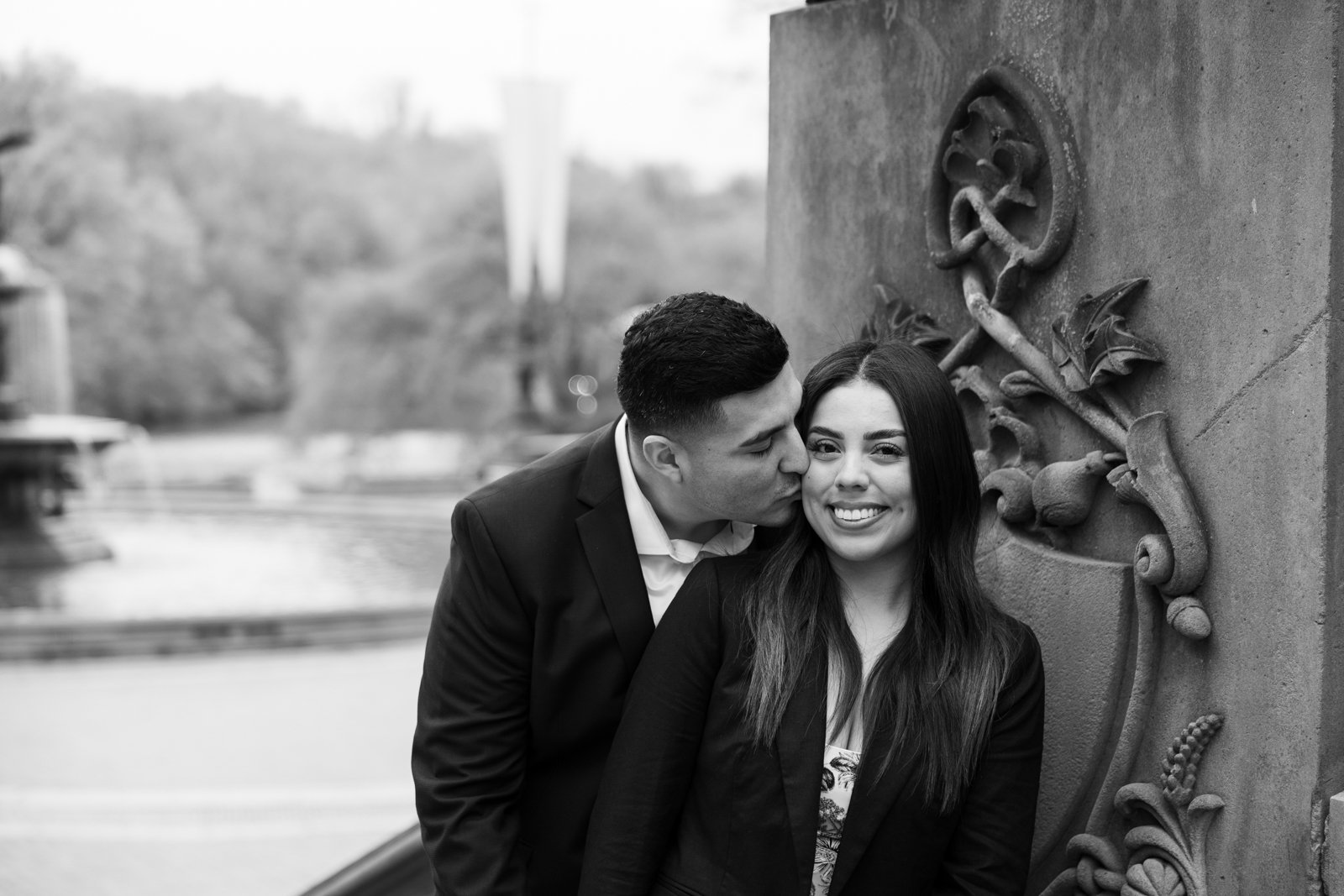 Central Park NYC Bow Bridge Proposal Photographer NYC_0013.jpg