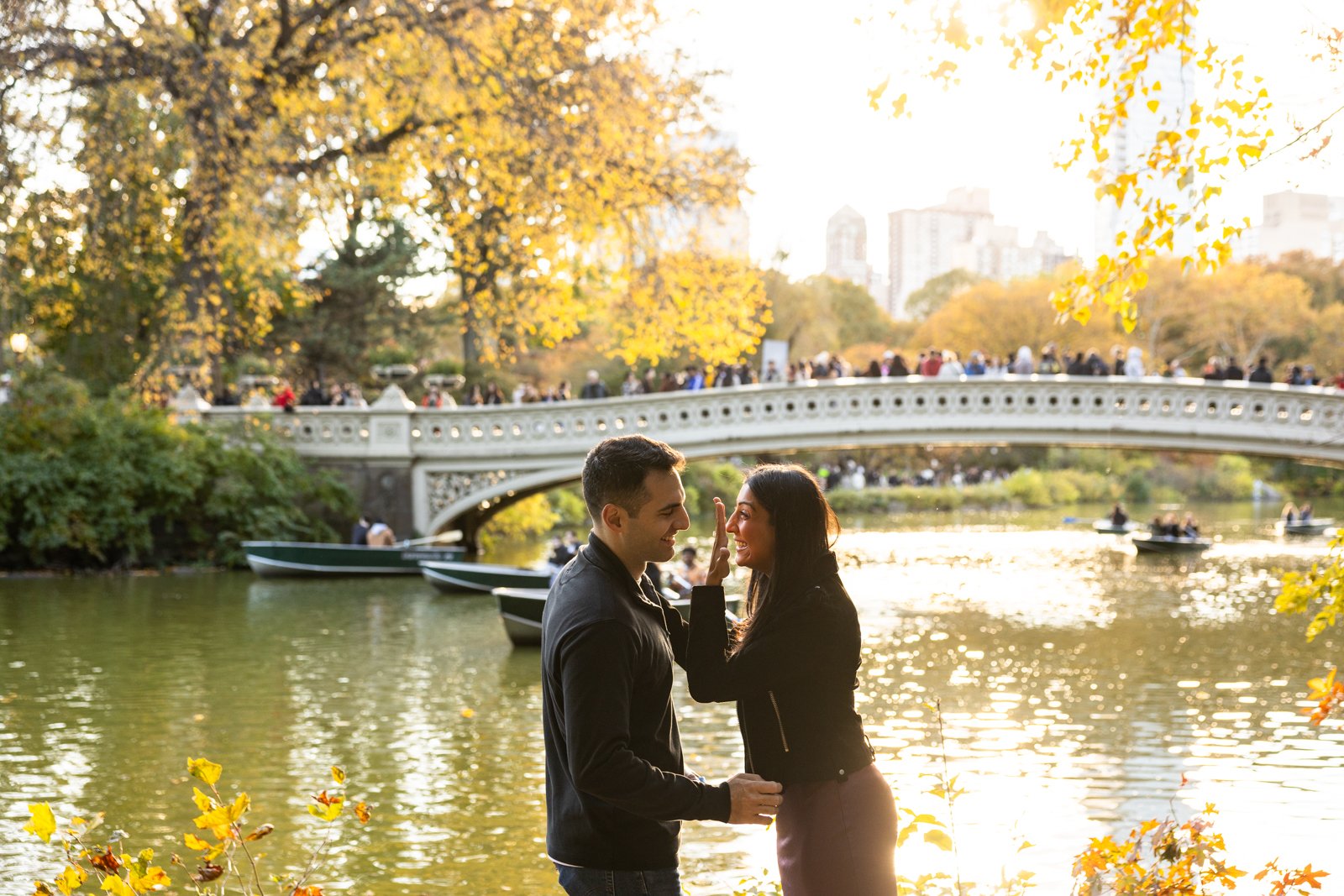 Proposal Photographer NYC _ Bow Bridge Fall  _ 005.jpg