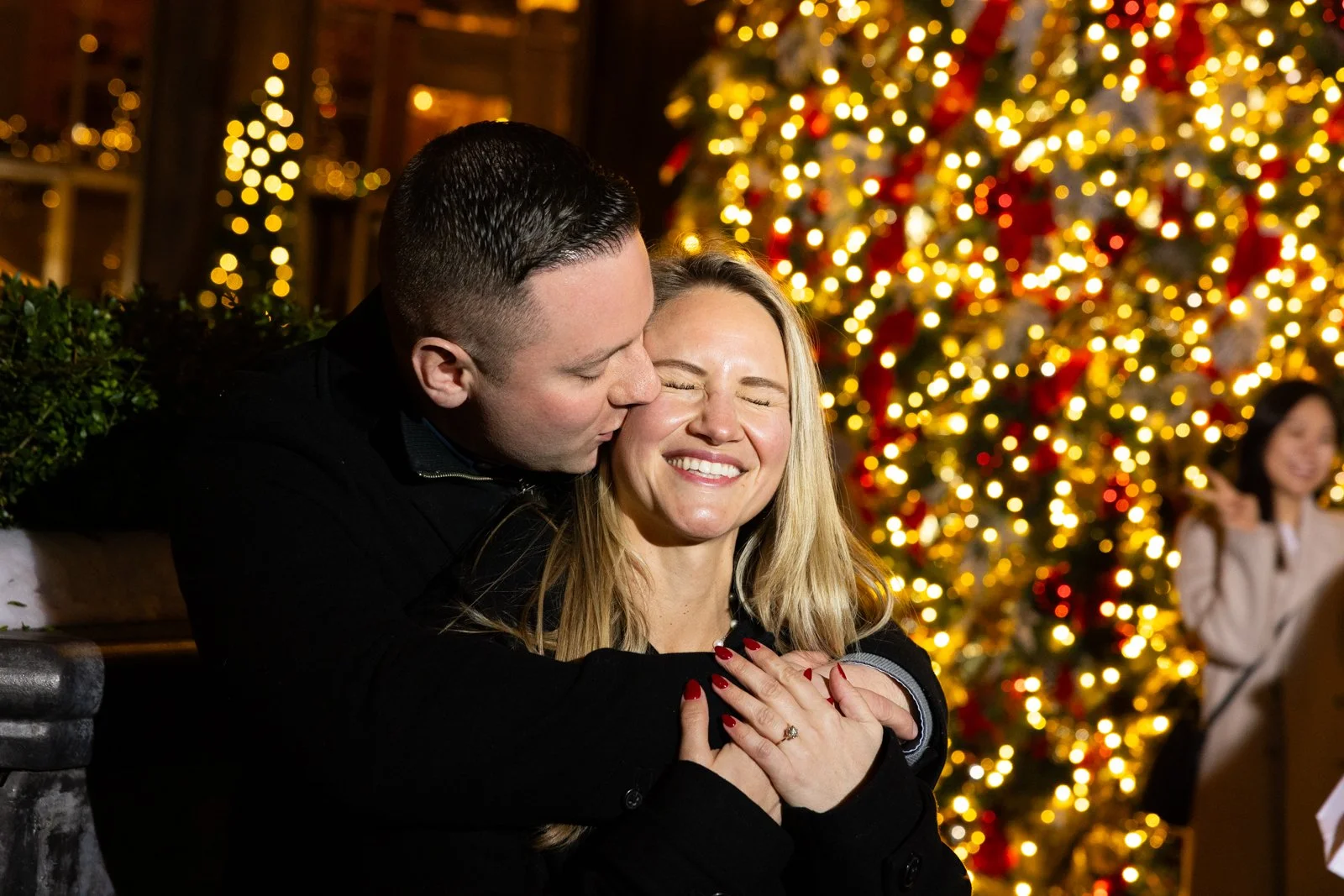 NYC Lotte New York Christmas proposal photographer _ 044.jpg