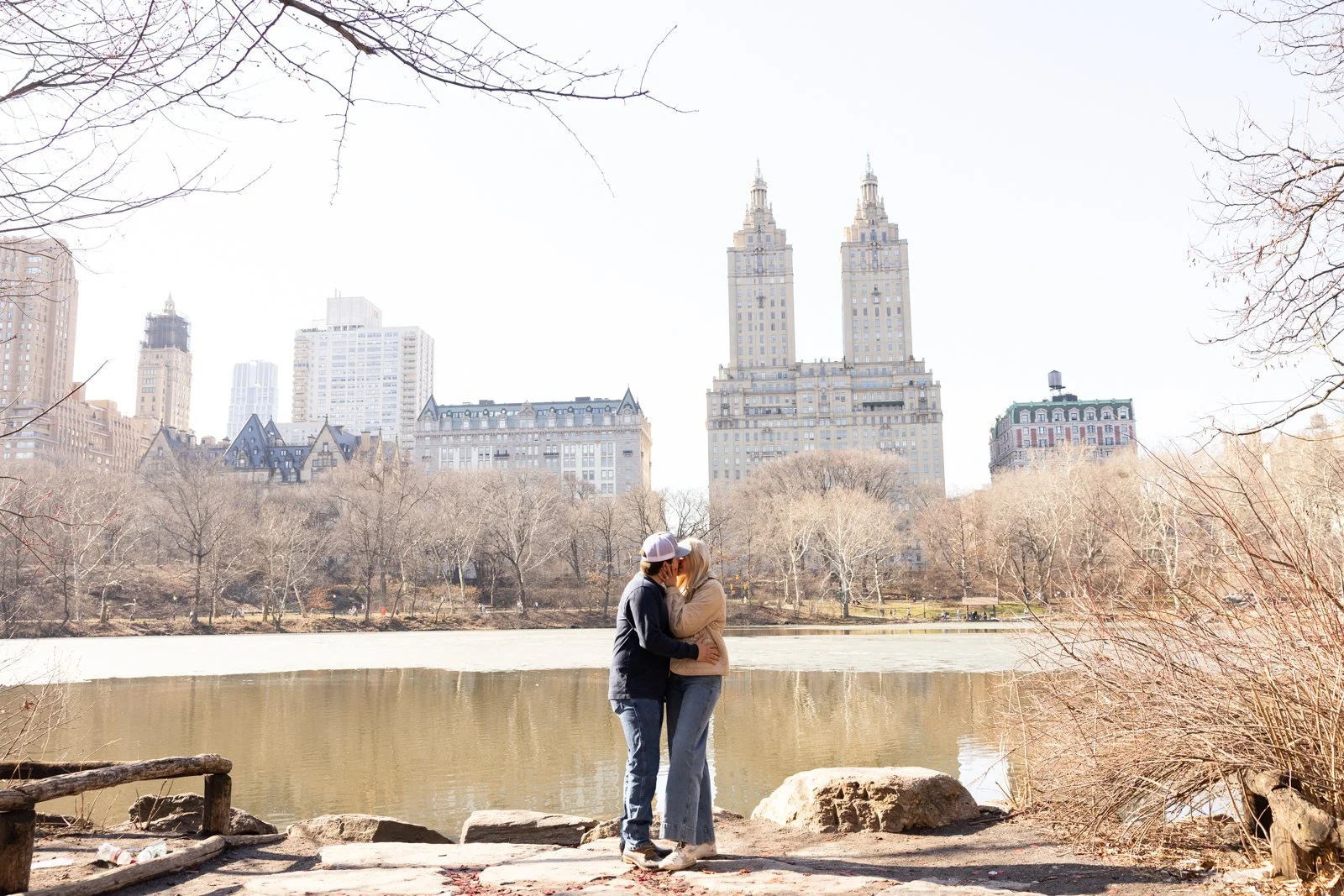 Bow_Bridge_Proposal_Photographer_08.jpg
