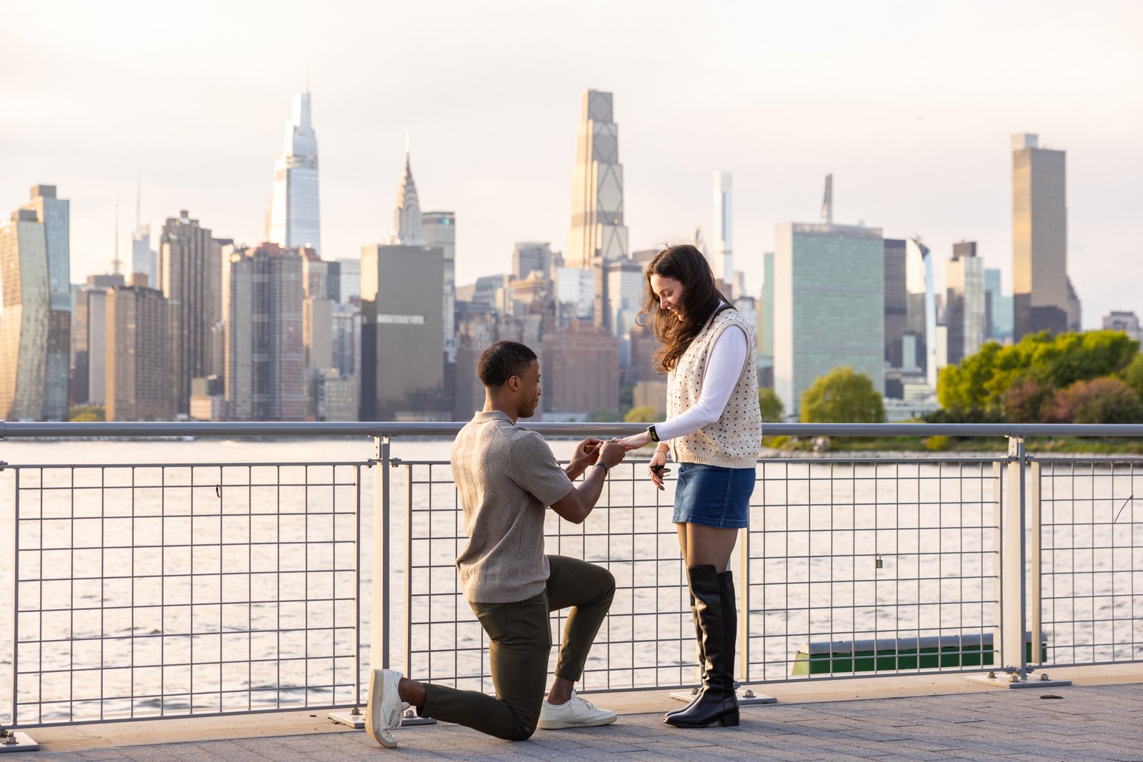 Greenpoint_Sunset_Proposal_Photographer_08.jpg