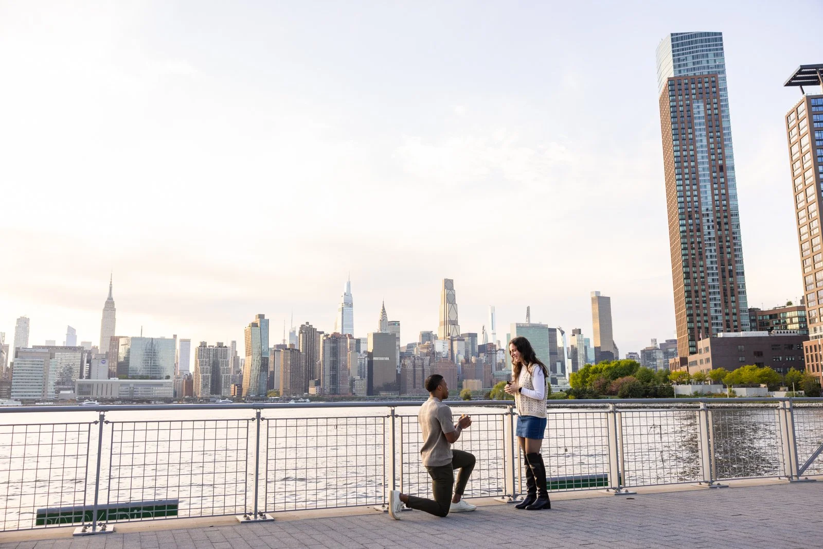 Greenpoint_Sunset_Proposal_Photographer_07.jpg