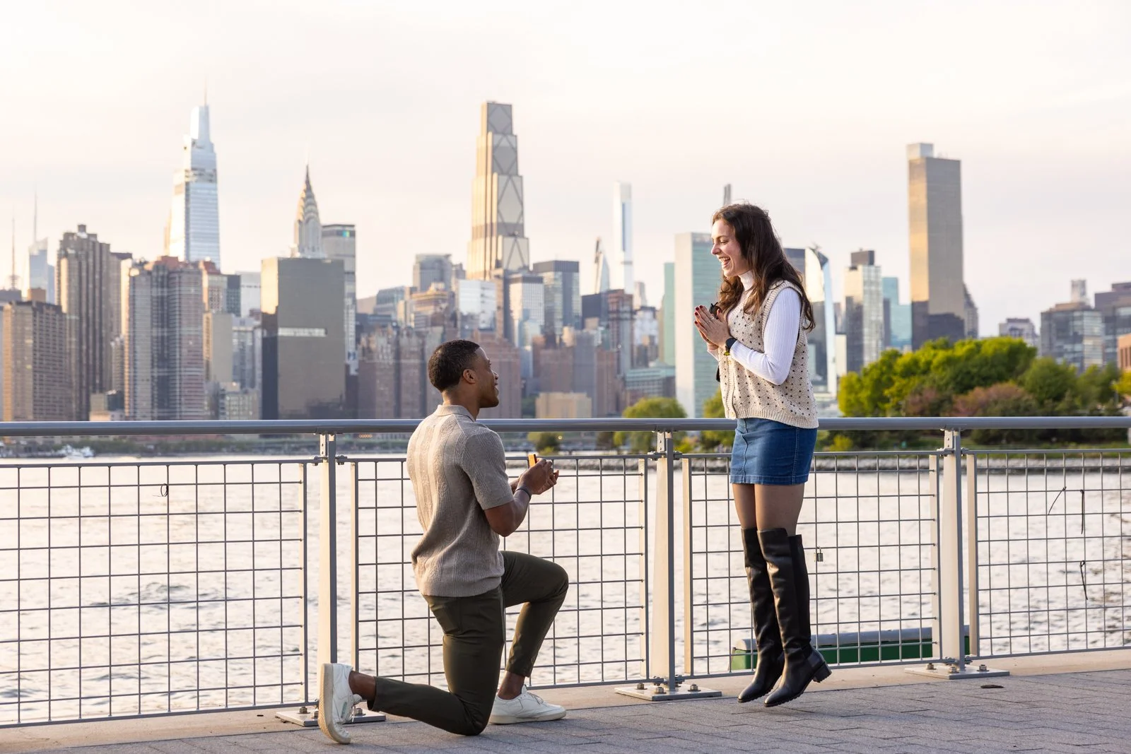 Greenpoint_Sunset_Proposal_Photographer_06.jpg