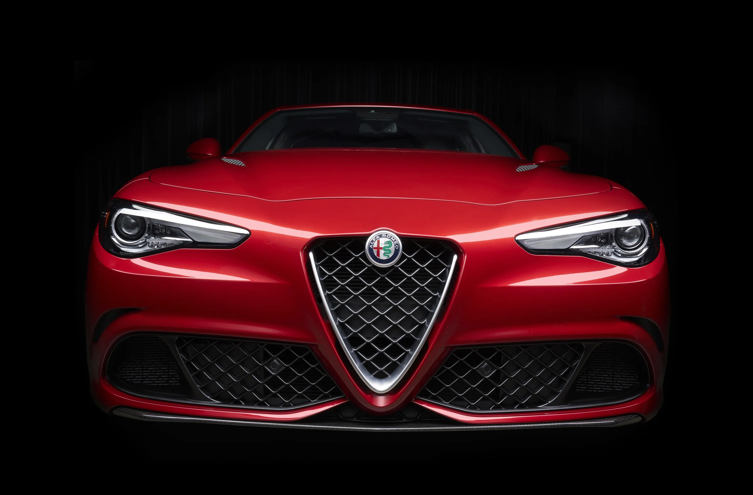 alfa_julia_front_nolights_web.jpg