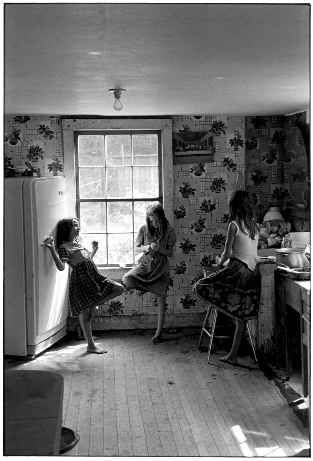 This is my favorite Gedney picture. The lighting in this shot is so lovely and it feels exactly like childhood.