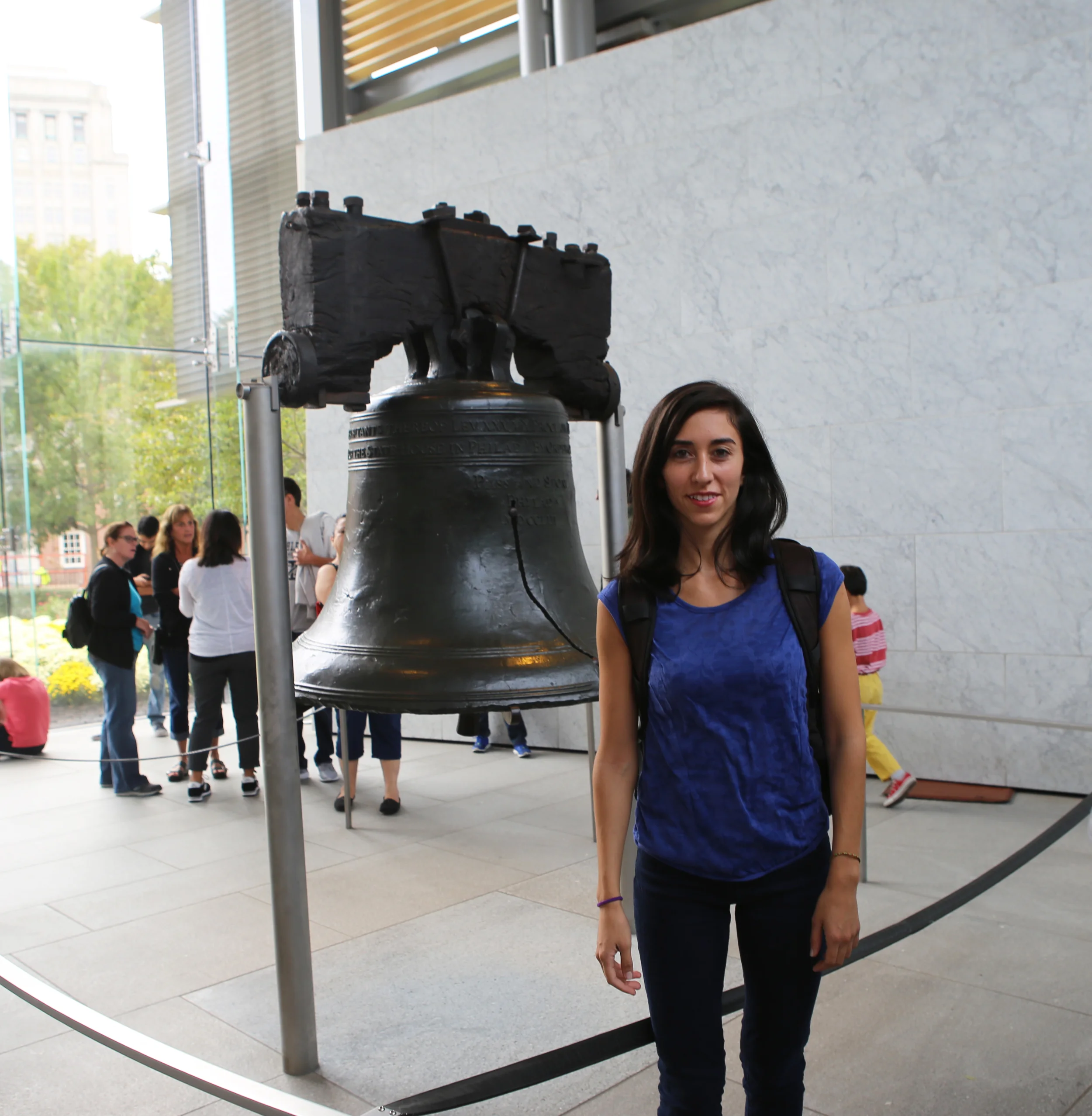 Visitando la Campana de la Libertad en Filadelfia. 
