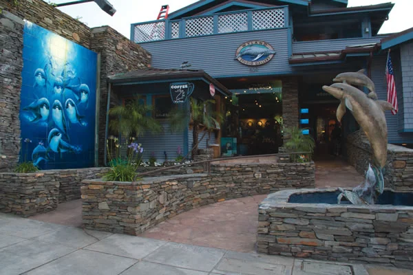 The front entrance of Wyland Gallery in Laguna Beach.