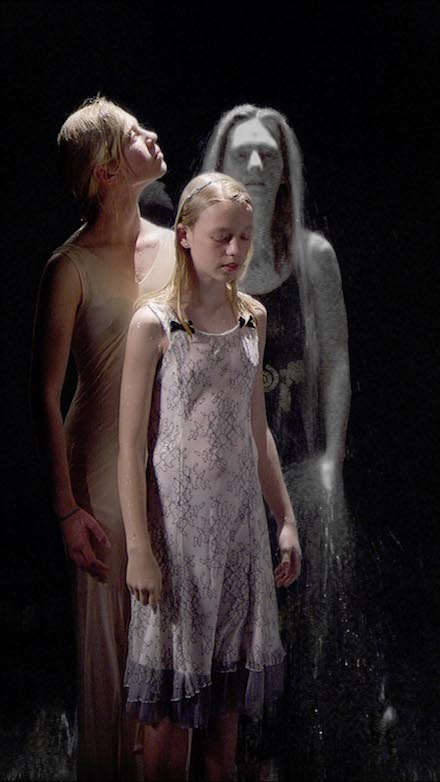 Three Women, 2008, plasma-scherm 155,5 x 92,5 x 12,7 cm - video duurt 9:06 minuten