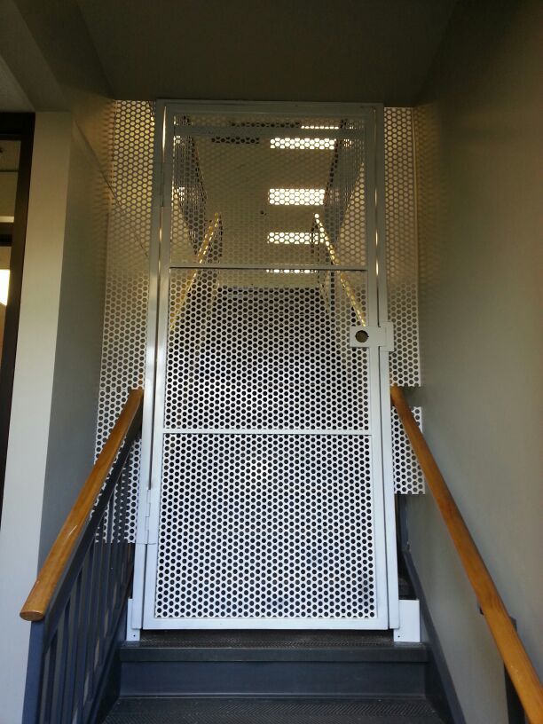 HINGED SECURITY GATE