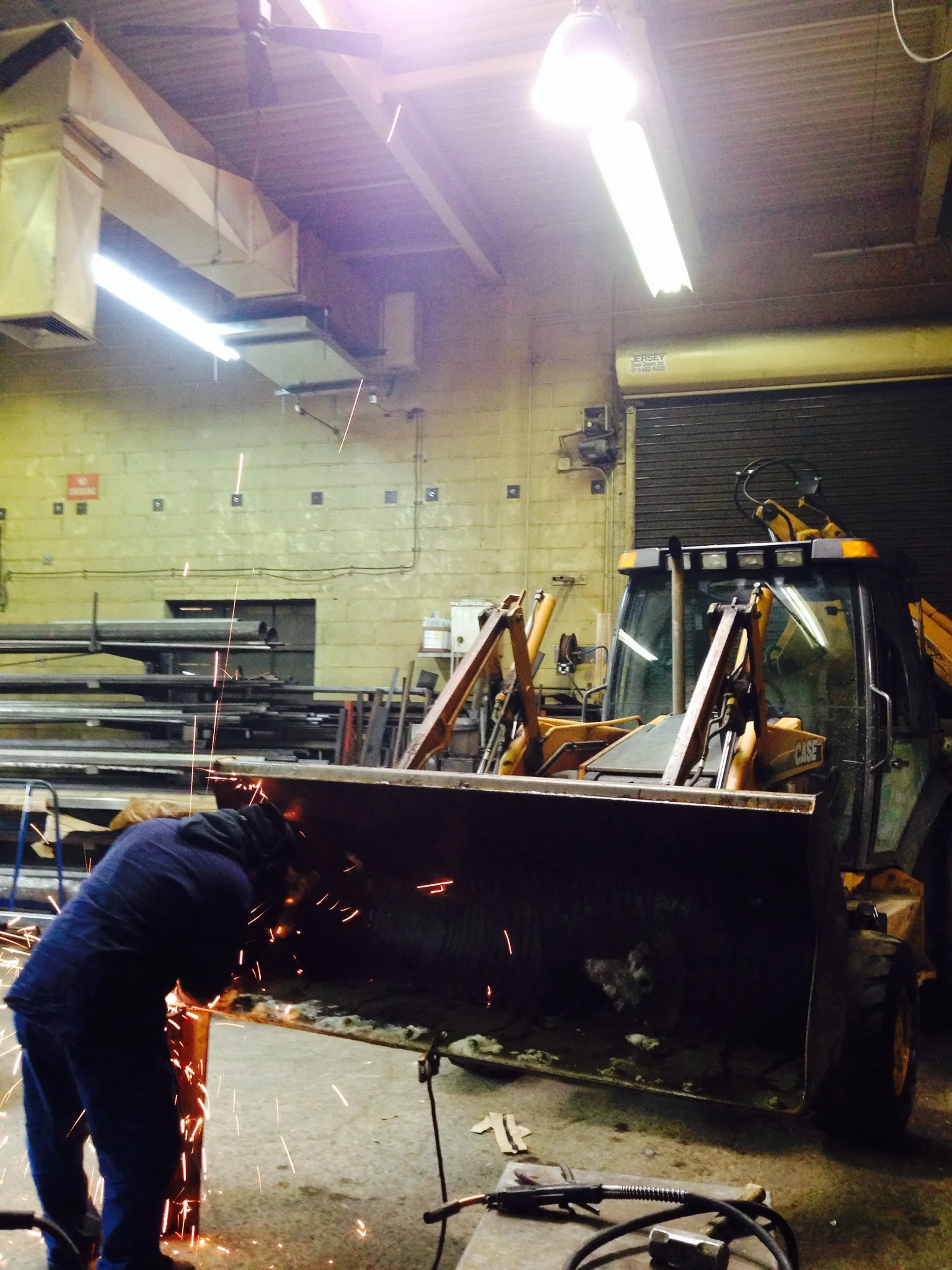 EXCAVATOR REPAIR