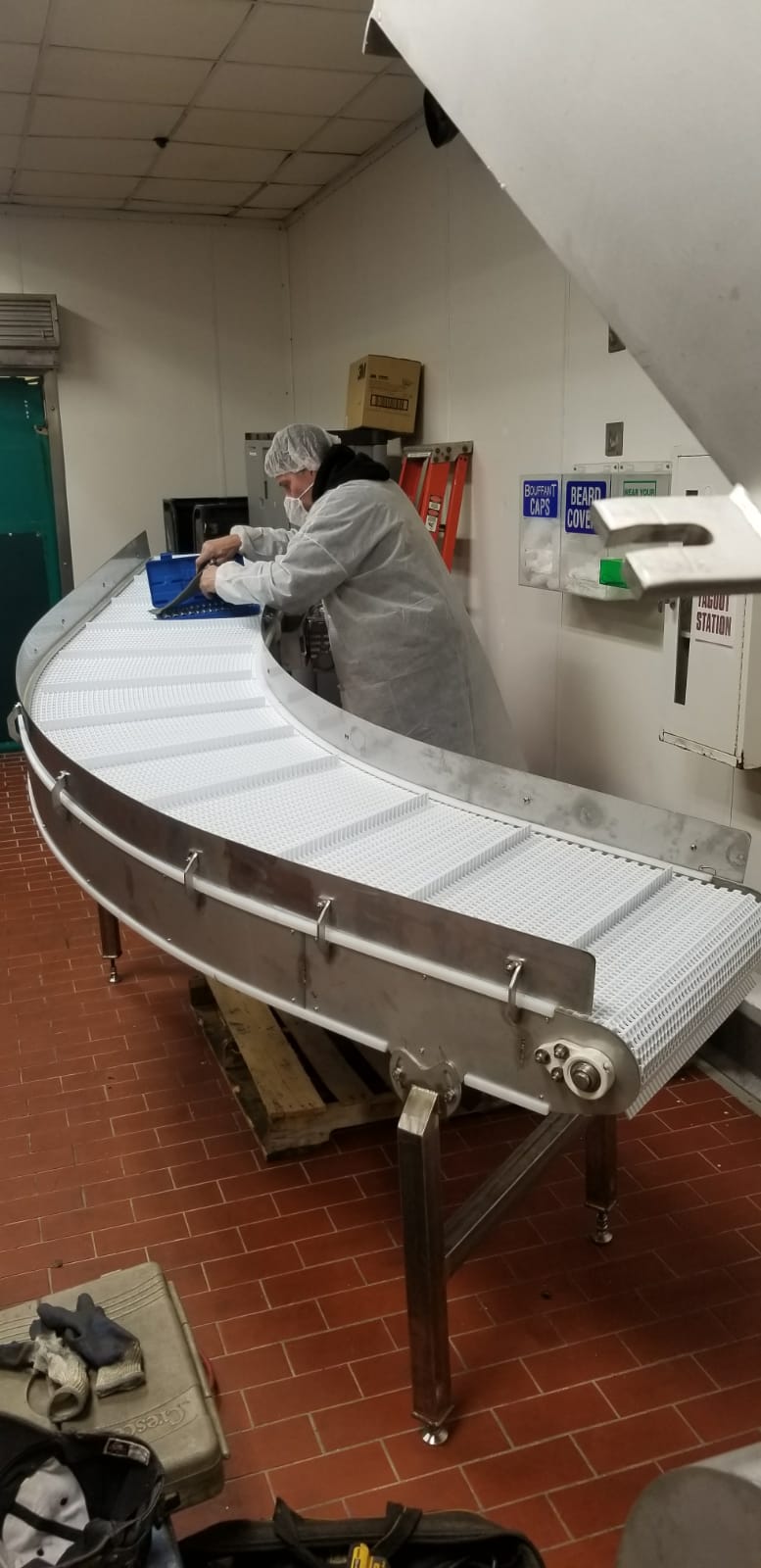 Conveyor.jpeg