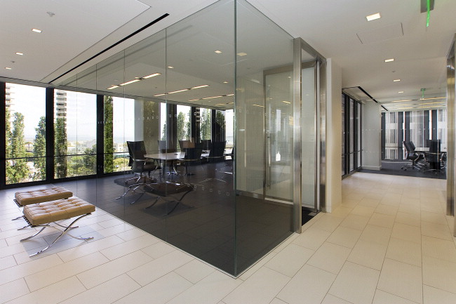 3EmbarcaderoRopesGray Hall2.jpg