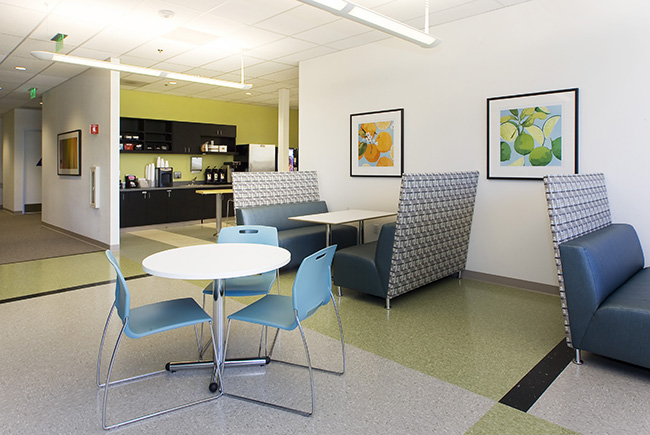 2560OrchardPrkwy 1Kitch2.jpg