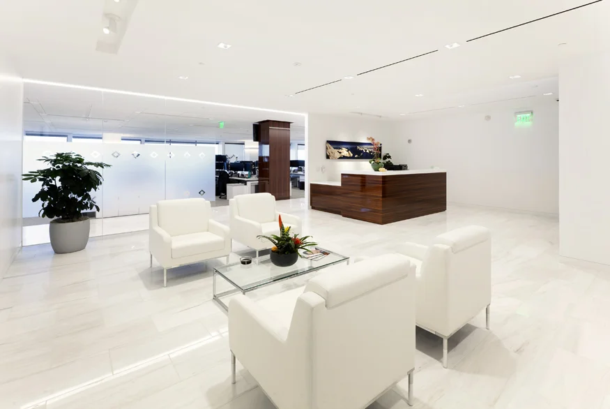 101CaliforniaBAM Lobby1.jpg