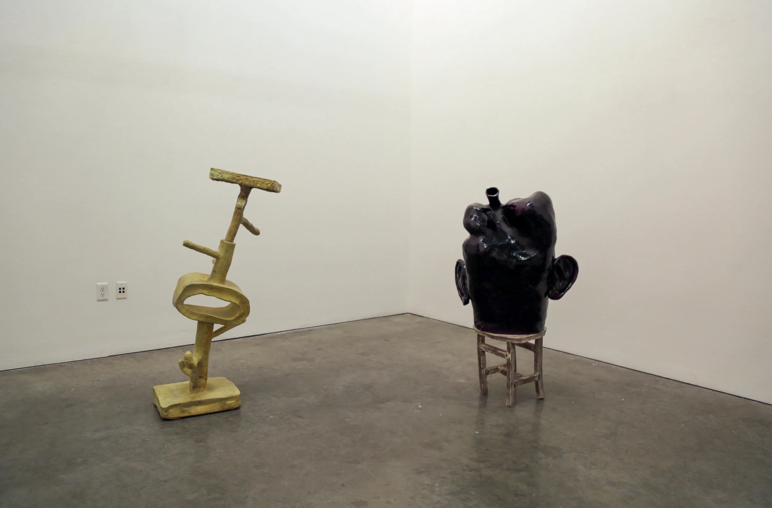 Cat Scrather and Faceless Face Jug (2 of 15).jpg