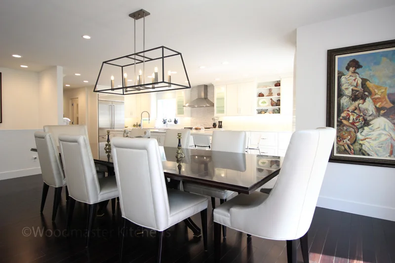 Bold Light Fixtures: A Kitchen Design Game Changer