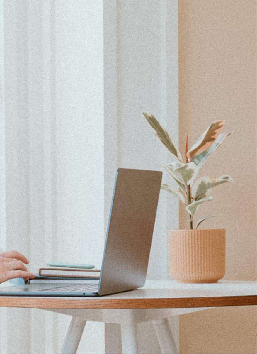 A laptop is open while Julia-Rose Scianna meets with a virtual sleep consulting client.
