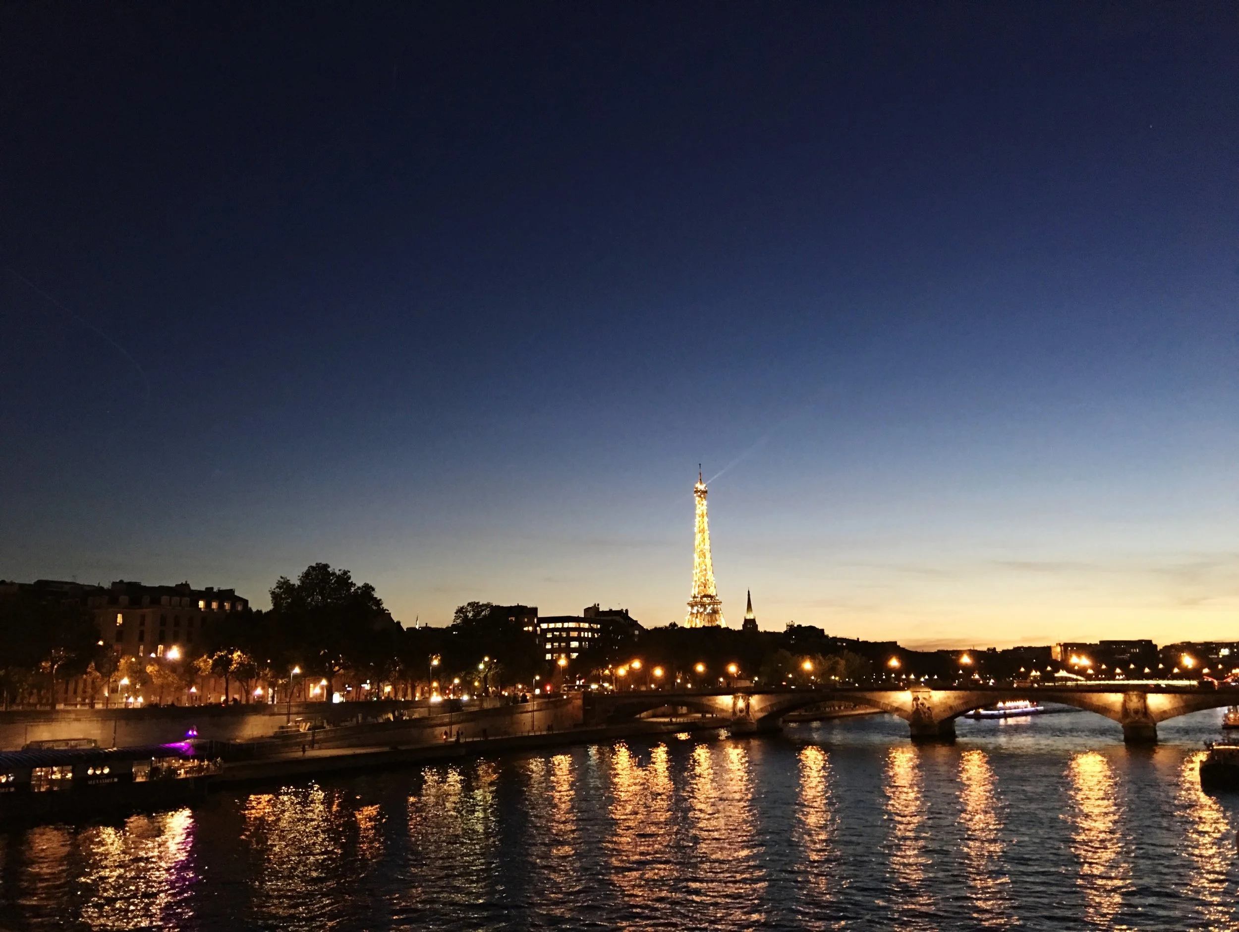 Night paris blog travel