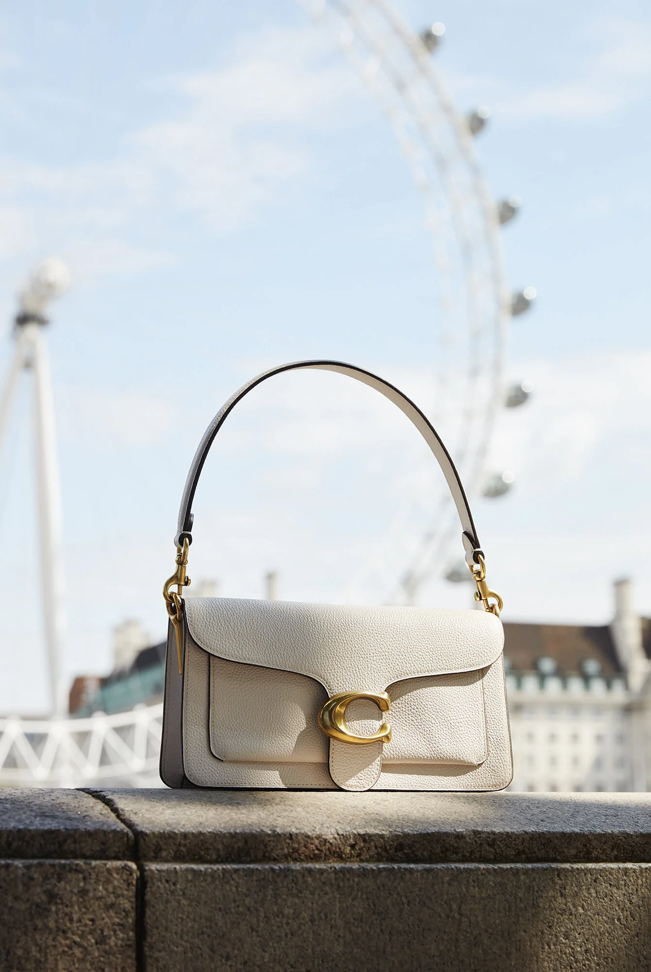 KLJ_GraziaBags_02.08.19-Coach-LondonEye.jpg
