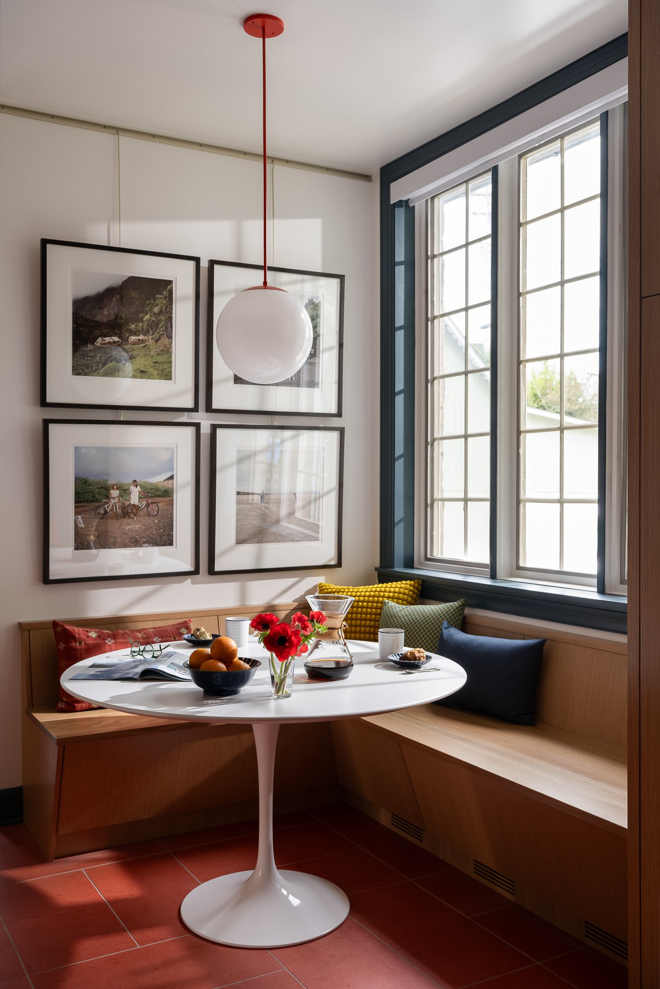 built-in-banquette-dining-nook-indianapolis-interior-design.jpg