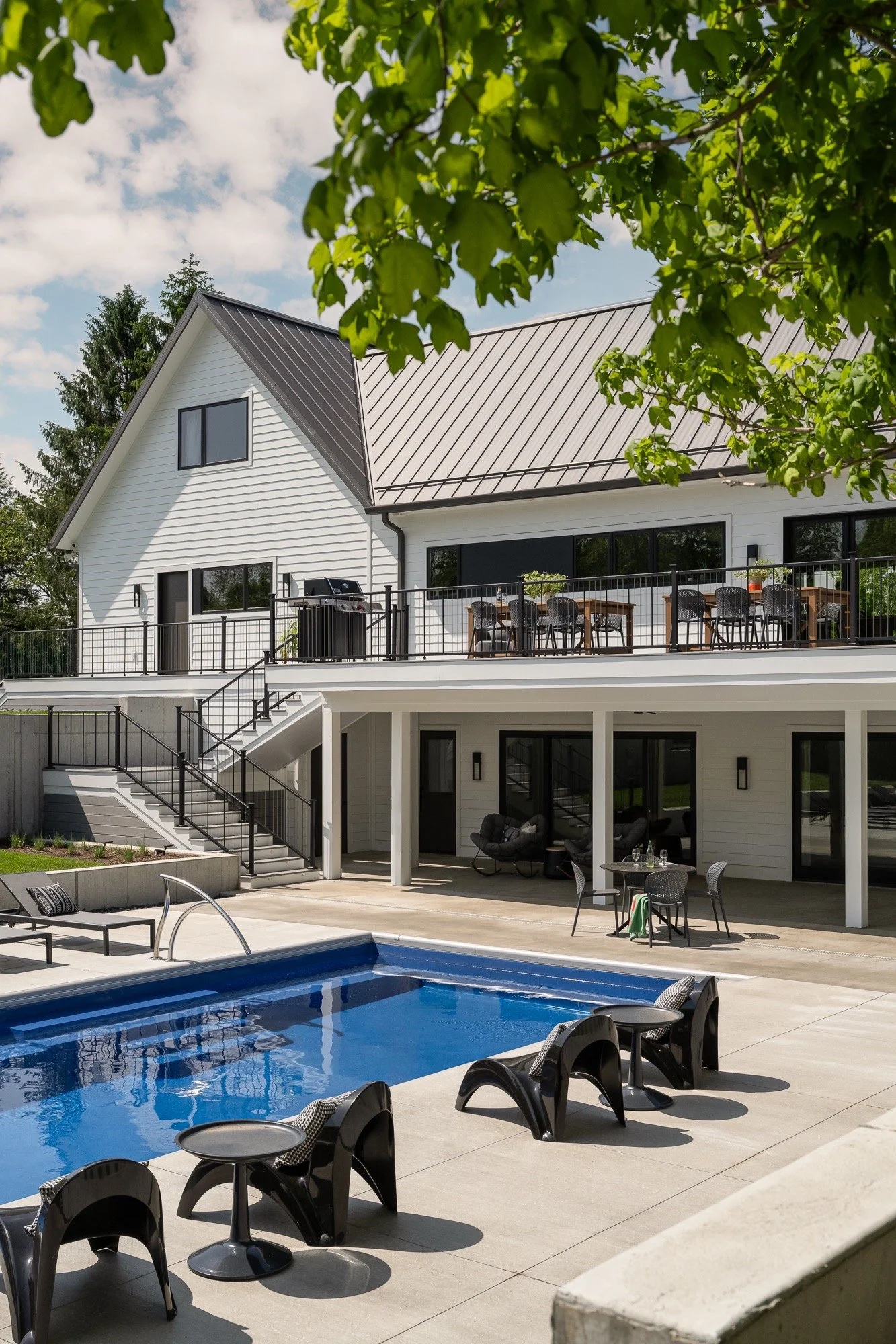 unionville-family-central-exterior-evening-pool-lighting-indiana.jpg