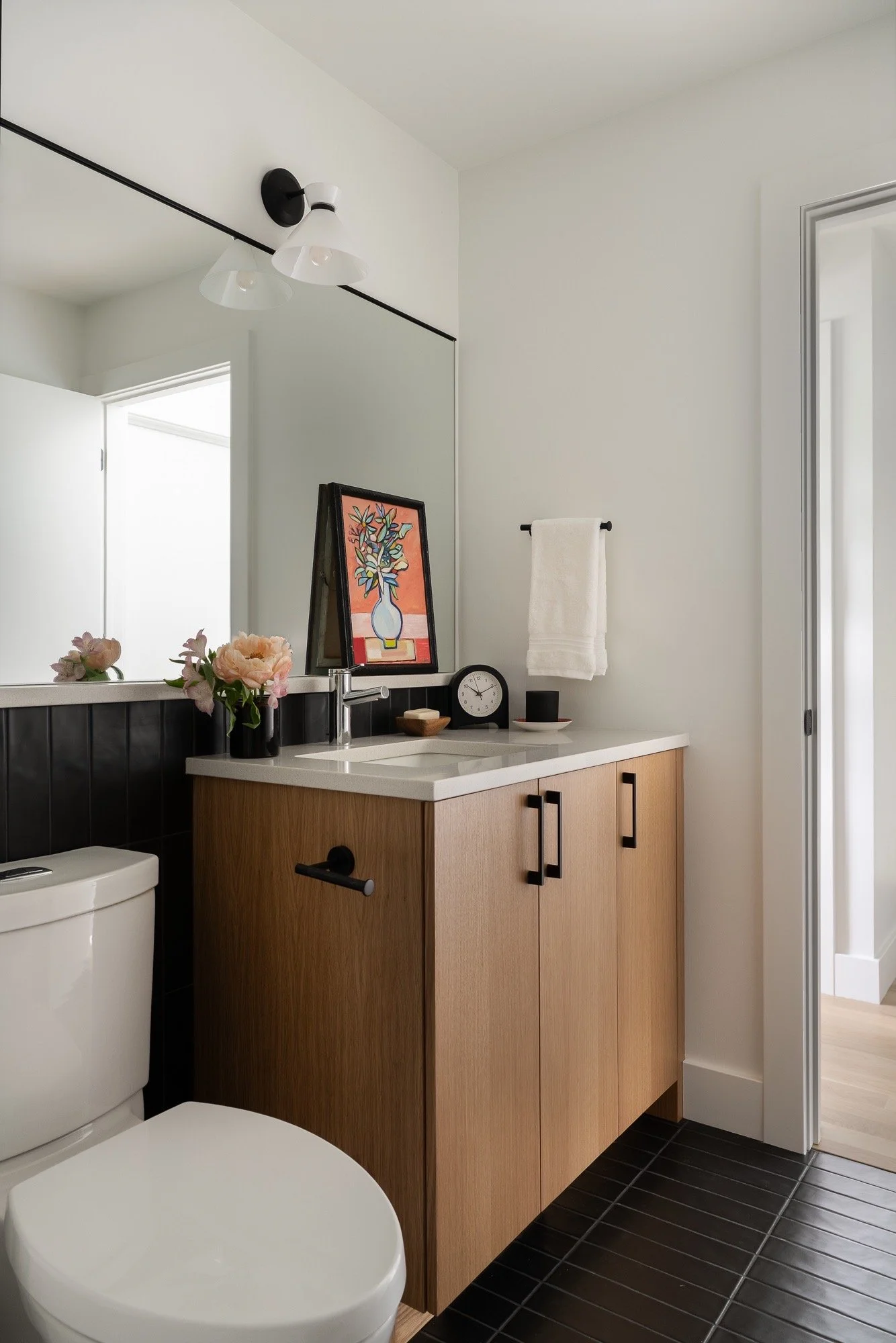 unionville-family-central-guest-bathroom-floating-vanity-indiana.jpg