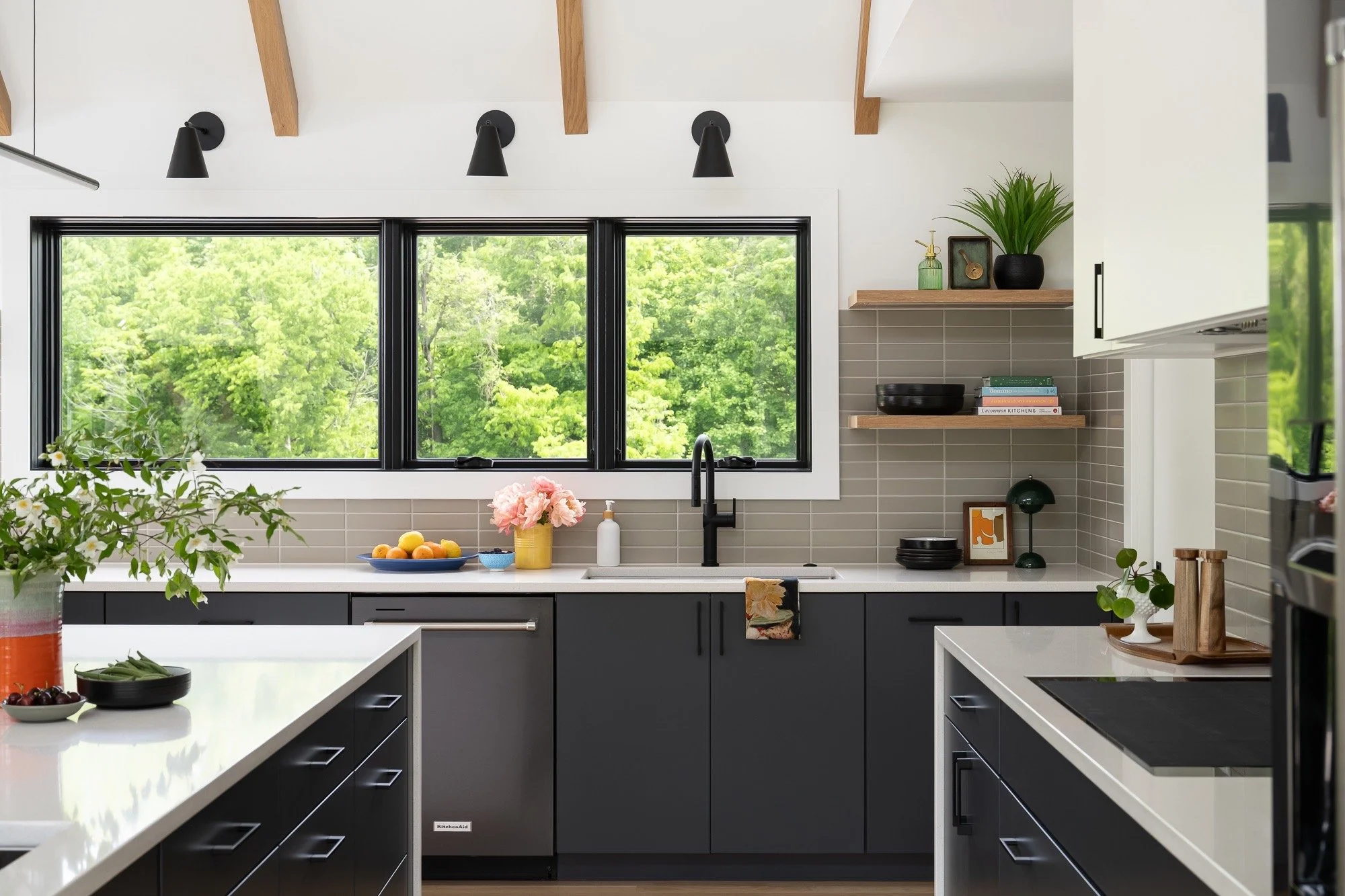 unionville-family-central-kitchen-window-wall-design-indiana.jpg