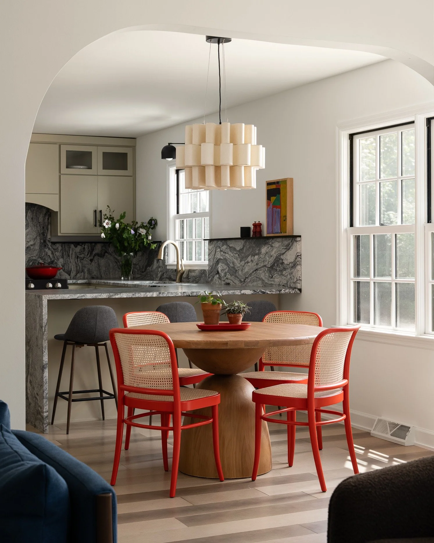 Continuing our tour of the main floor of #offcampuscanvas - the dining and powder rooms! This home had been lightly renovated before our clients purchased it, so, for the time being, we left the kitchen and floors as they came to us, and the existing