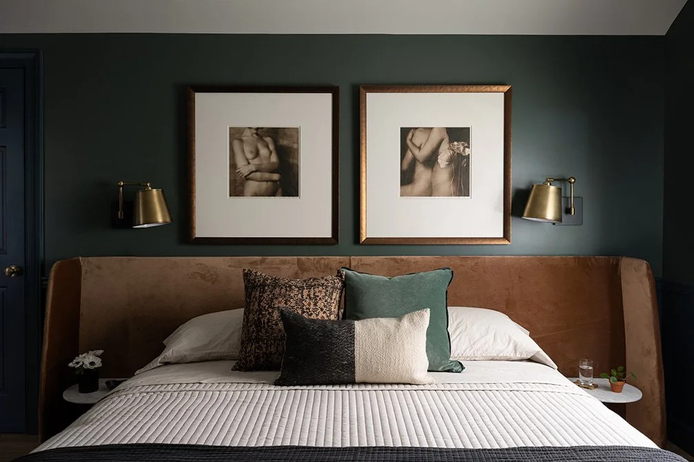 a-good-vintage-bedroom-photography-bronze-lamps-pillows.jpg