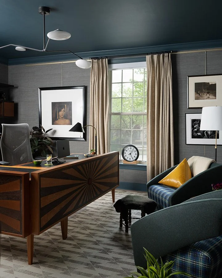 a-good-vintage-office-desk-wood-inlay-pattern-clock.jpg