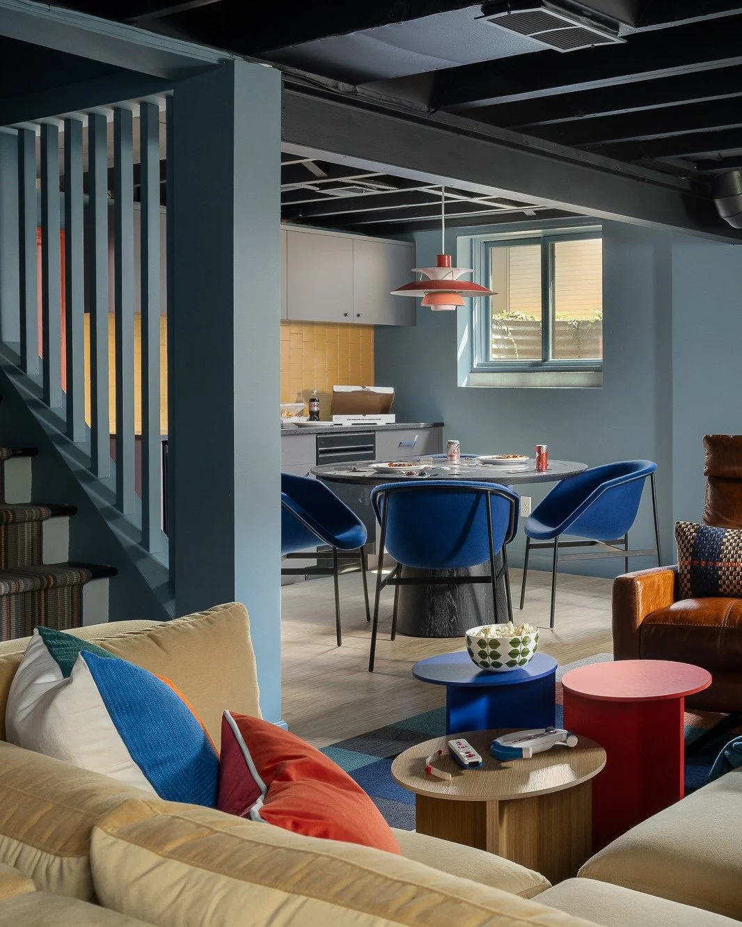 The team at SYH has been taking a breather in this end-of-year, oddly timeless season of festivity and darkness, but we wanted to pop in to say HEY. We hope all our friends far and near are cultivating that sense of home that is so central to holiday