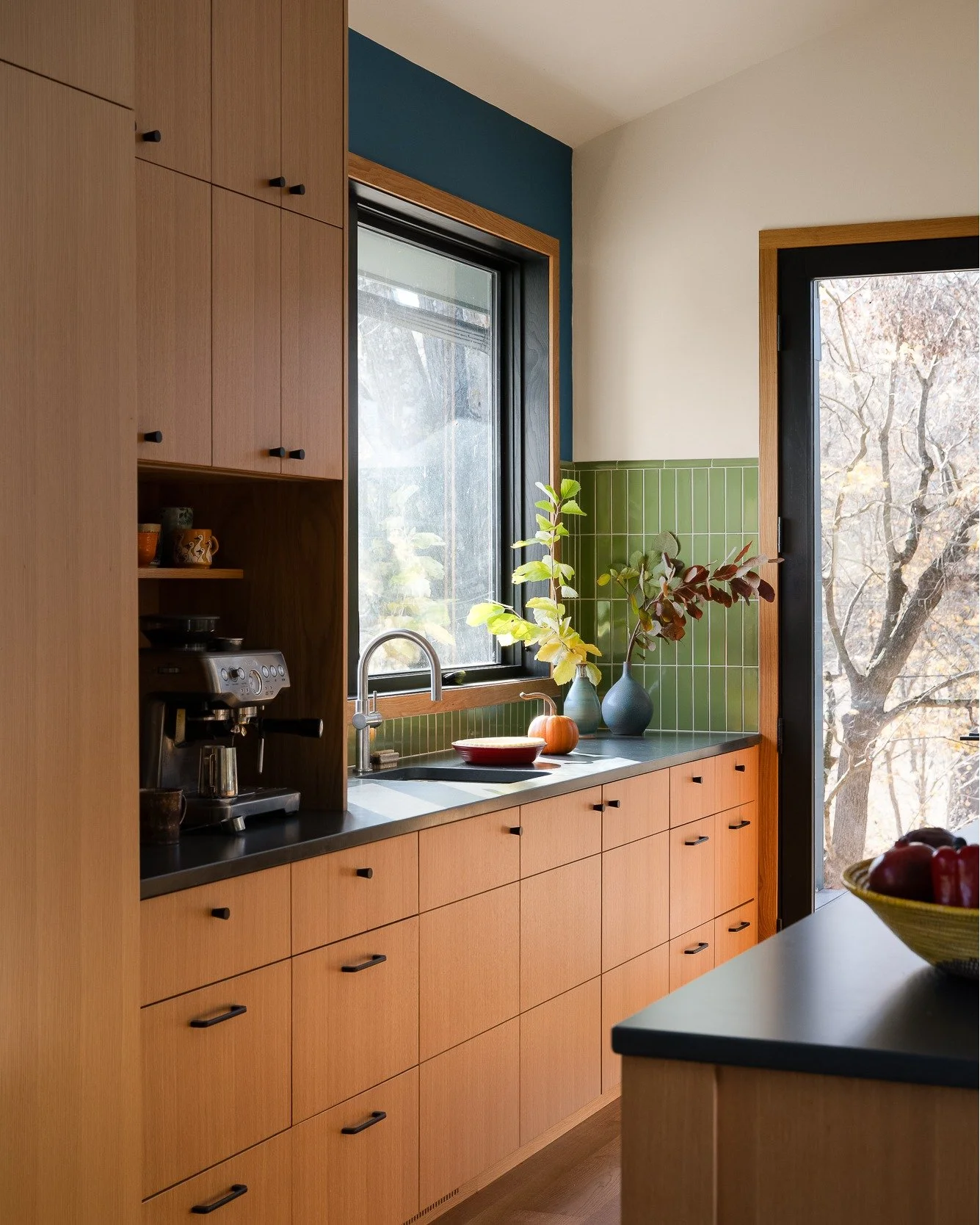 Oh hey! It's Pi Day! And we happen to have this sunny corner to share, which was conceived as an explicitly dedicated pie making corner. Be still my pie-loving heart, shaped by my pie-baking dad, who taught me to make crust Indiana-style (with Crisco