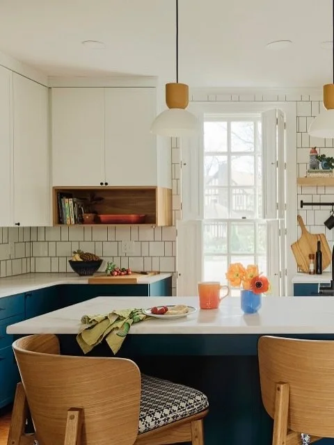 when it&rsquo;s Tuesday and the week is already a blur

#loveyourhome 
#susanyeleyhomes 
📷 @ericrudd 
#kitchendesigner 
#indianahomes 
#midwestdesigner