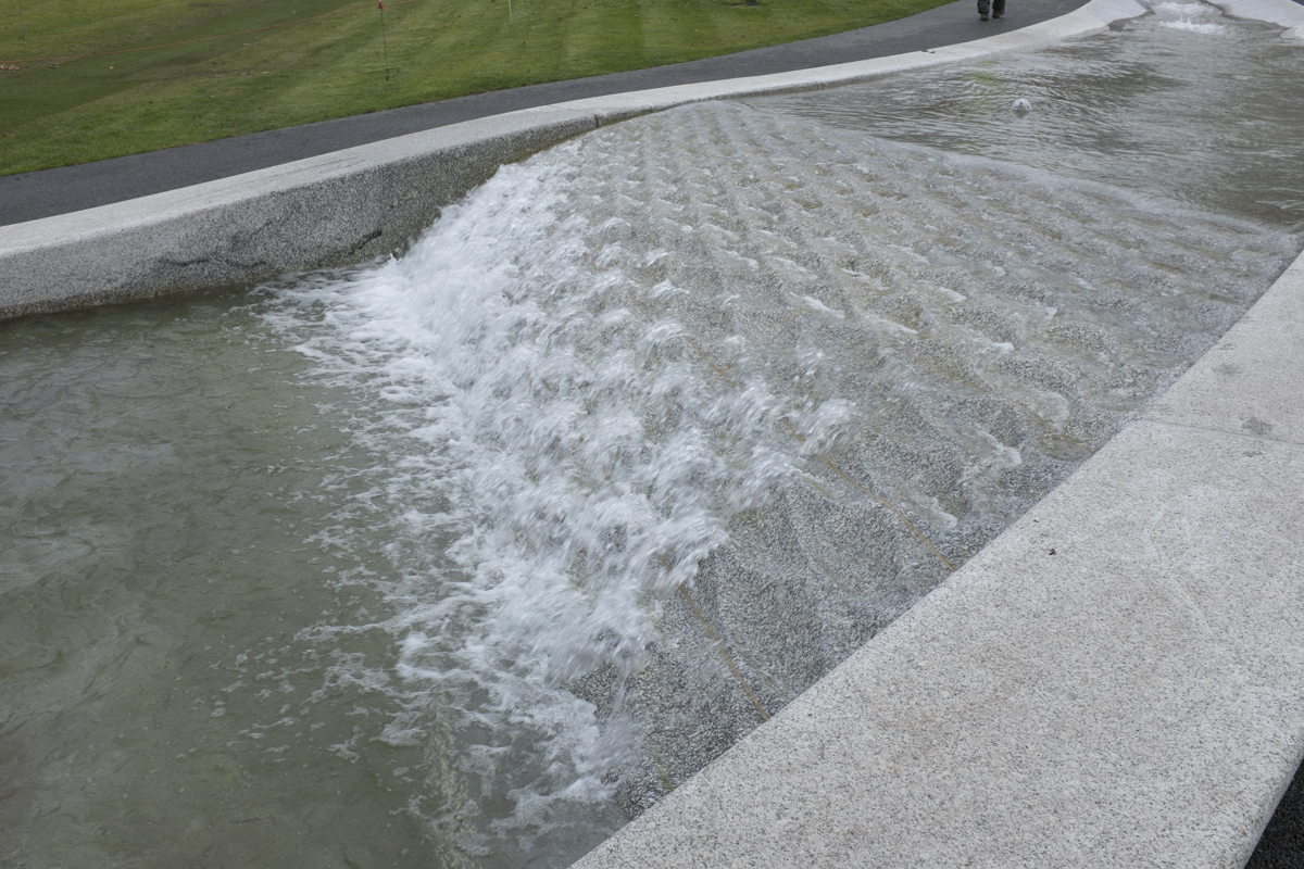 They have a memorial to Princess Diana - it's a circulating fountain. Makes a really nice sound - quite pleasant, a nice tribute.