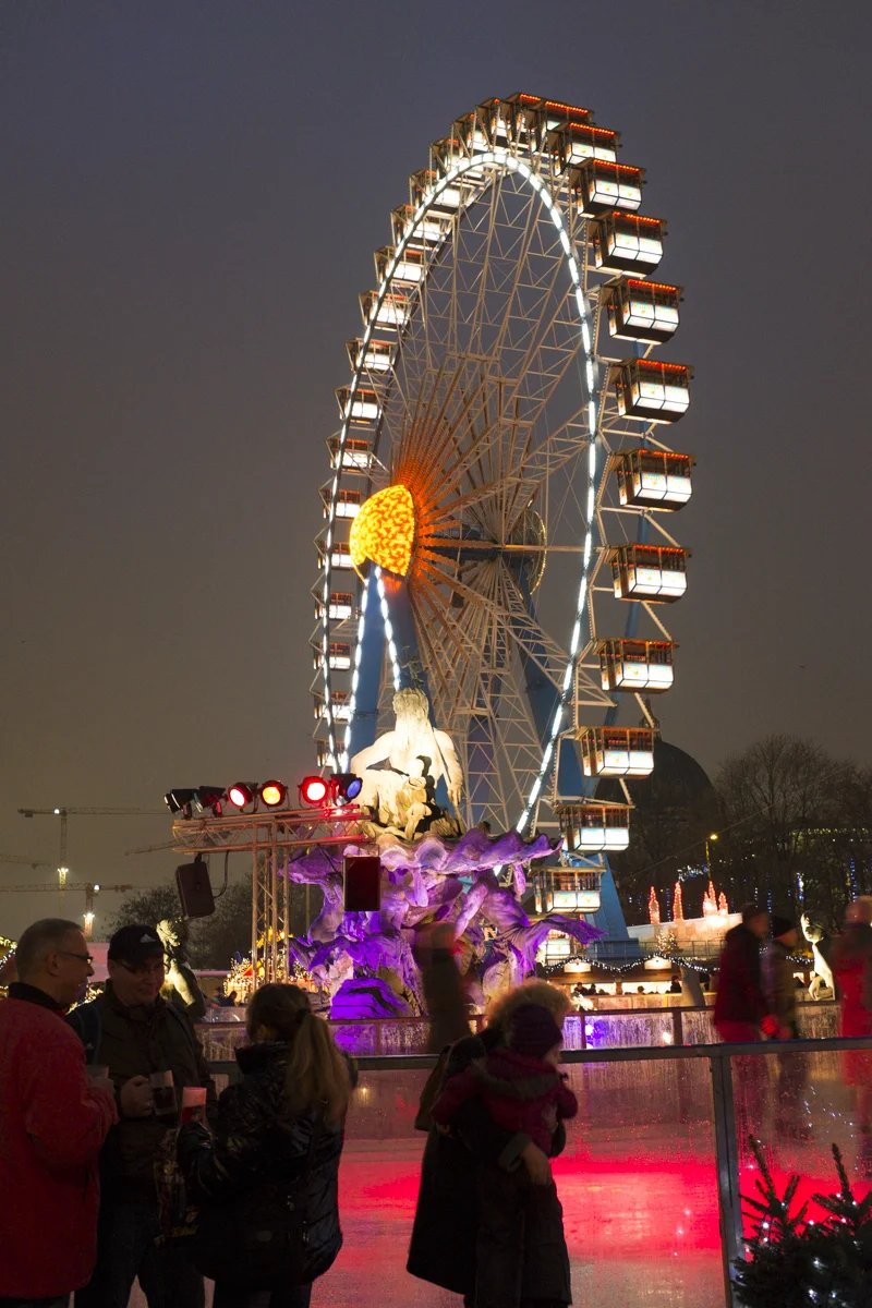 There's a ferris wheel.